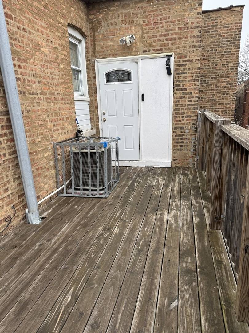 5301 W Le Moyne ST #2, Chicago, IL 60651