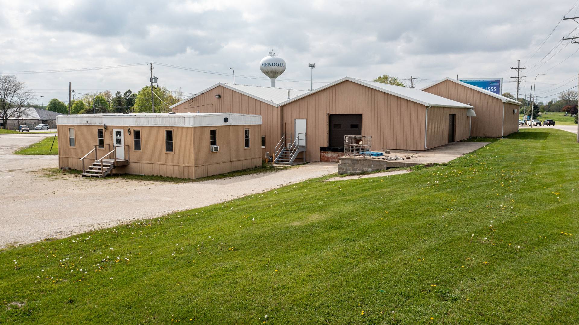 2001 W Main ST, Mendota, IL 61342