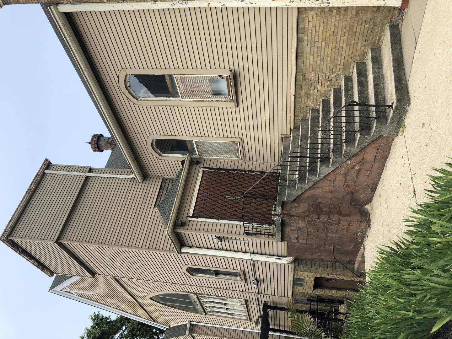 8700 S Emerald AVE, Chicago, IL 60620