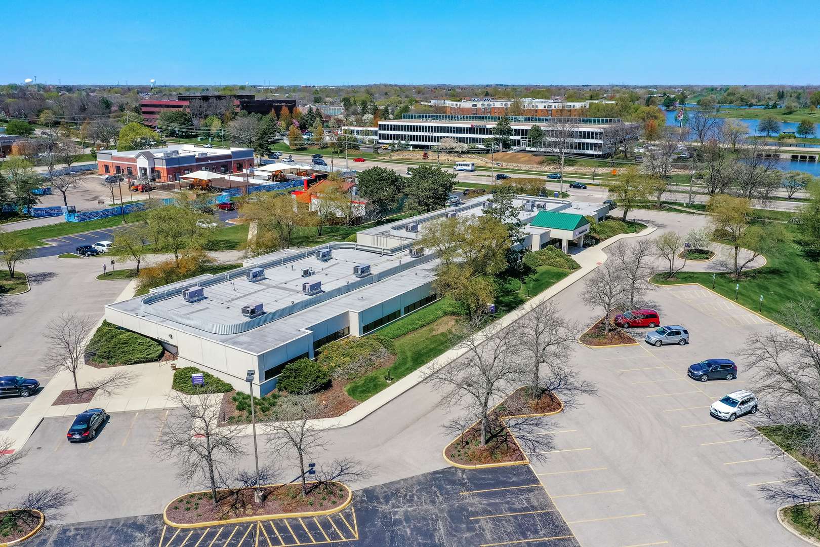 6 E Phillip RD, Vernon Hills, IL 60061