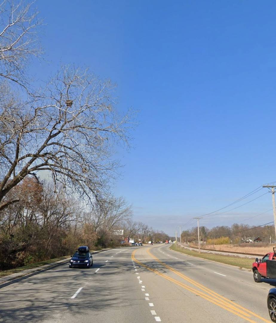 160 N US Highway 12, Fox Lake, IL 60020