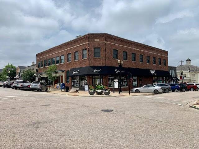 202 S cook ST #210, Barrington, IL 60010