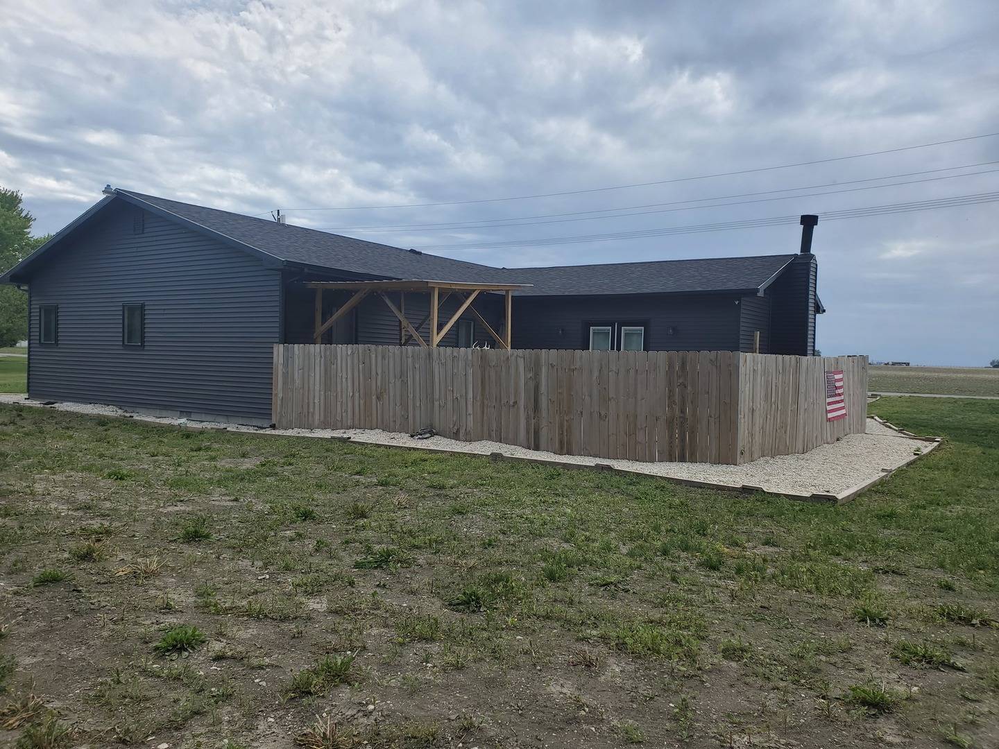 507 N Secor ST, Gilman, IL 60938