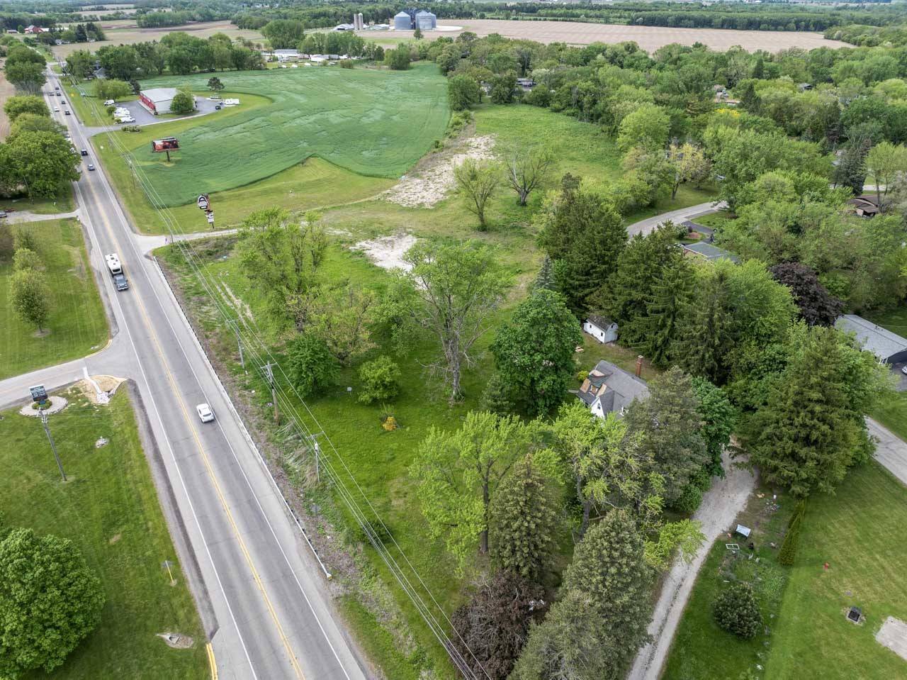3702 N Richmond RD, Johnsburg, IL 60051