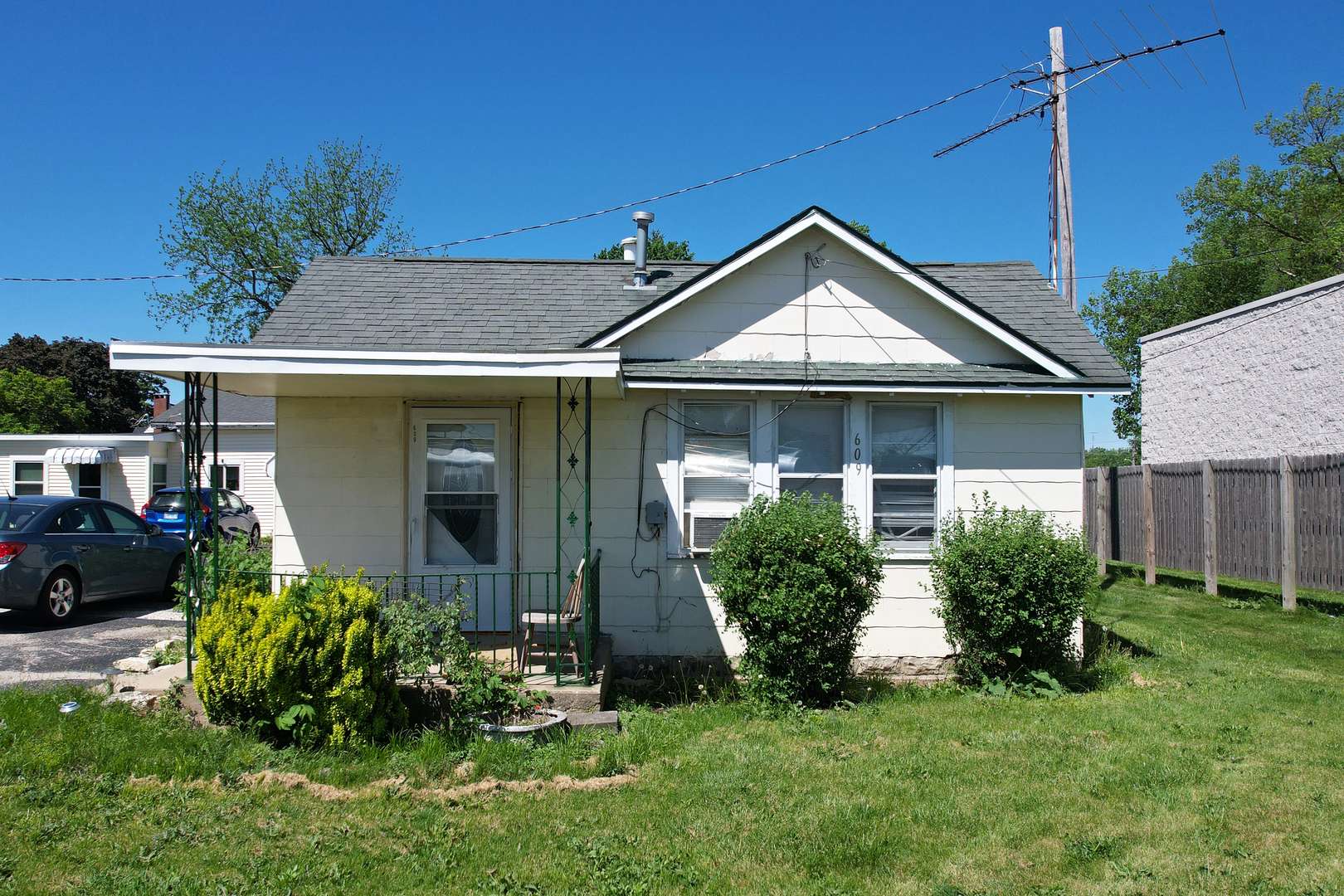 605 East ST, Mazon, IL 60444