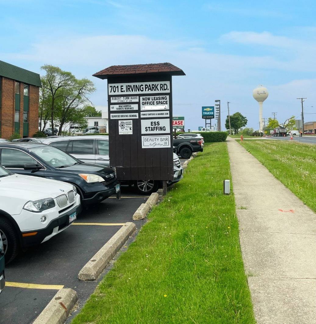 701 E Irving Park RD, Roselle, IL 60172