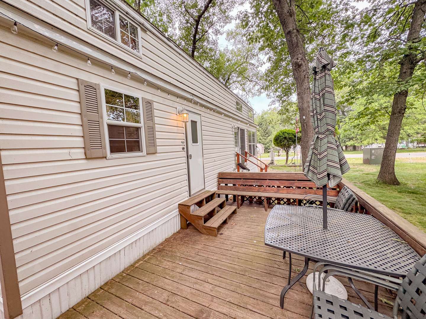 9/200 Woodhaven, Sublette, IL 61367
