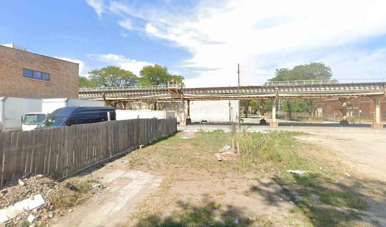 2735 W Lake ST, Chicago, IL 60612