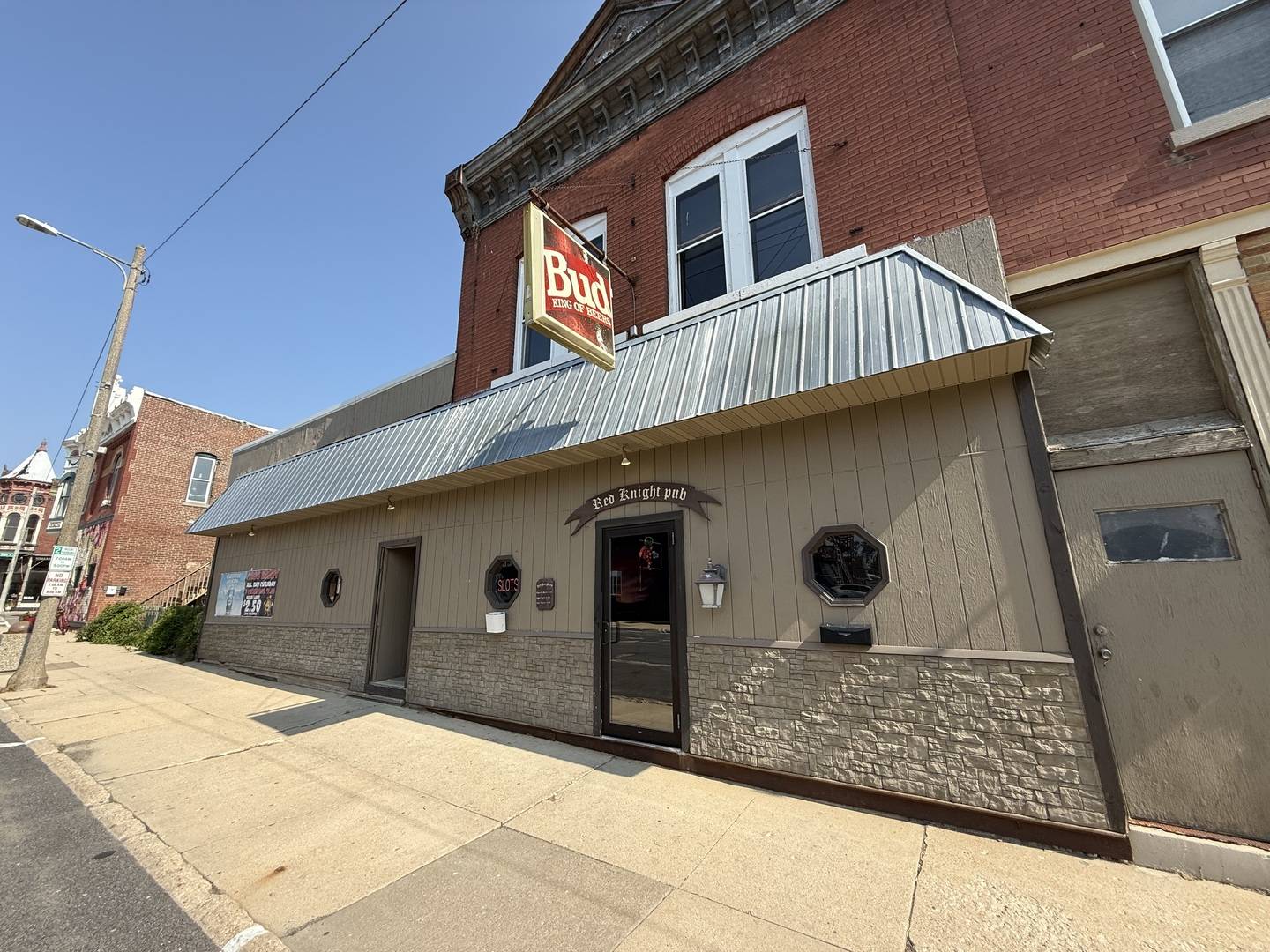 111 E Front AVE, Stockton, IL 61085