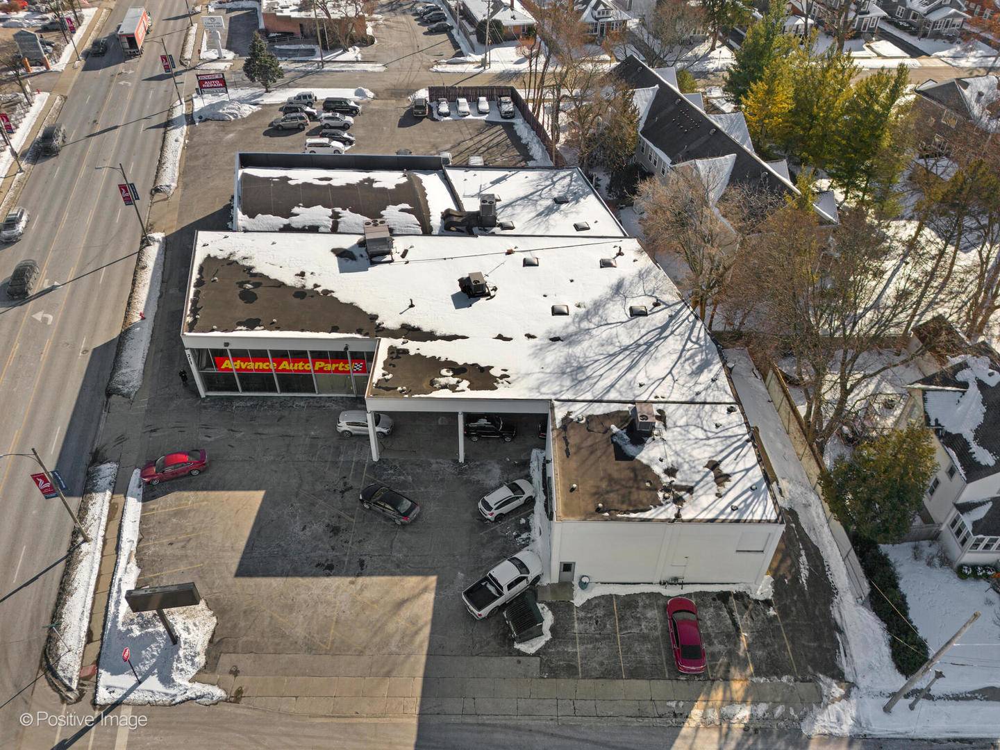 211 S Milwaukee AVE, Libertyville, IL 60048