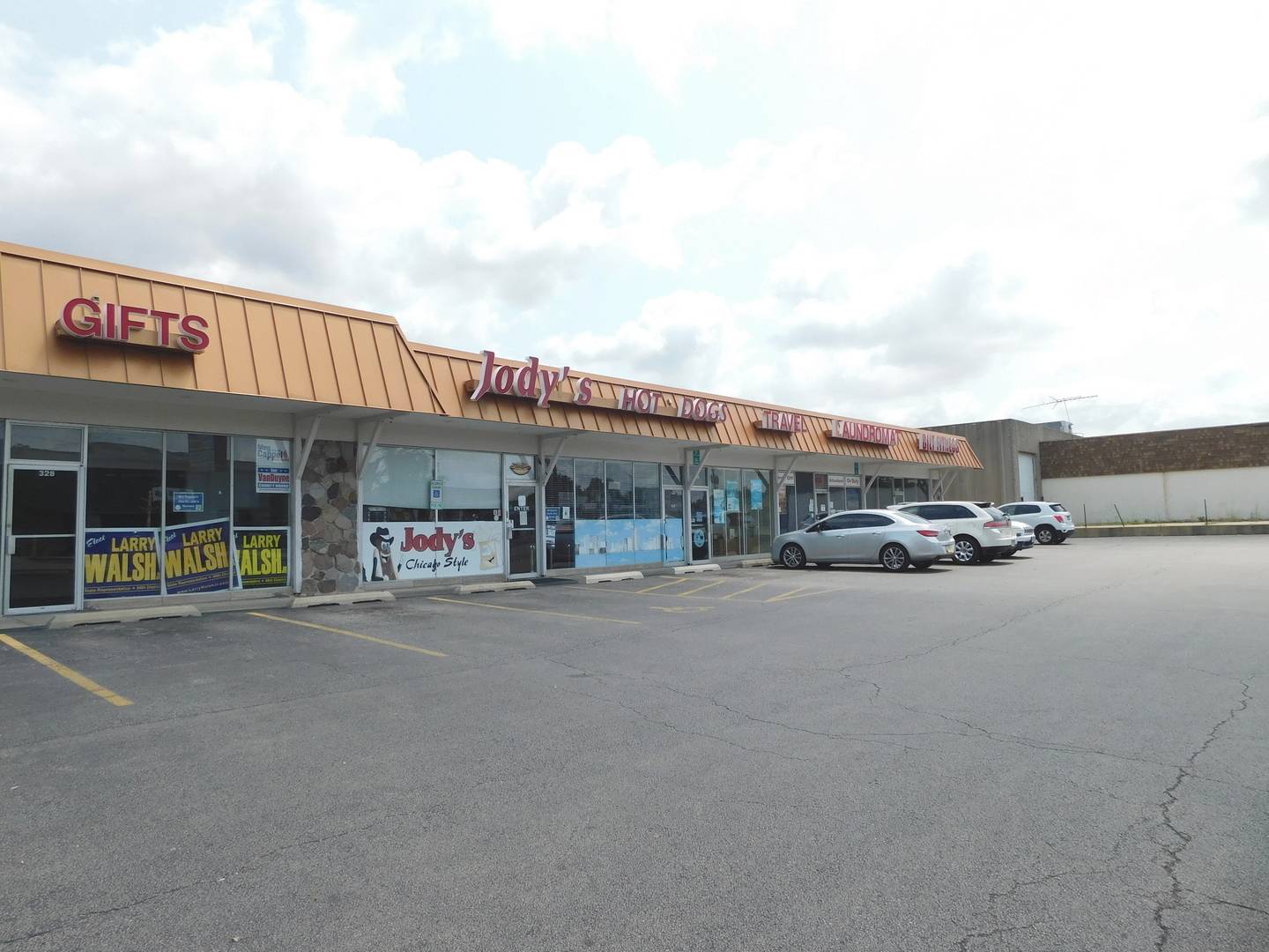 318 REPUBLIC AVE #318, Joliet, IL 60435
