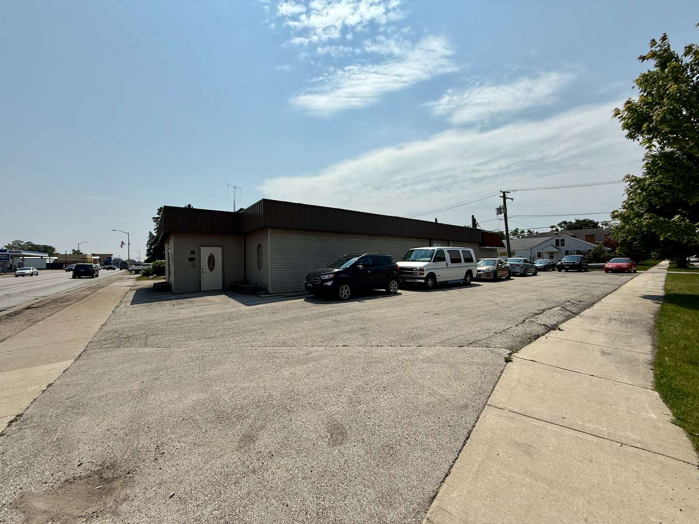 8743 Ogden AVE, Lyons, IL 60534