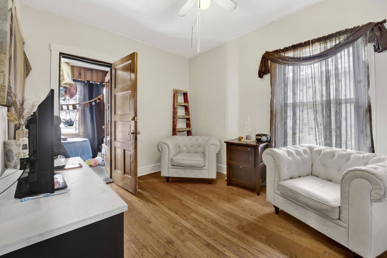 7515 S East End AVE, Chicago, IL 60649