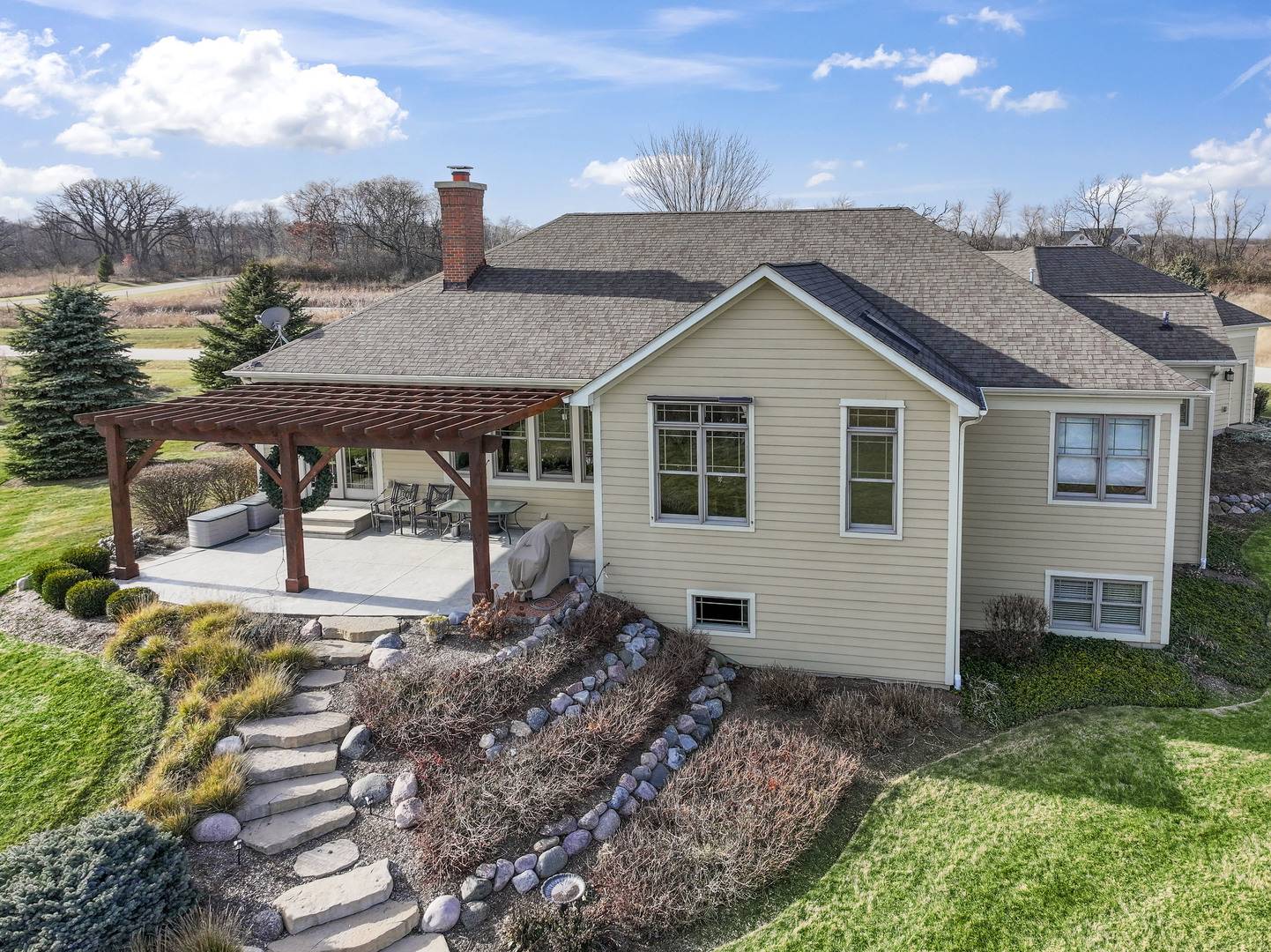 10509 Henning DR, Huntley, IL 60142
