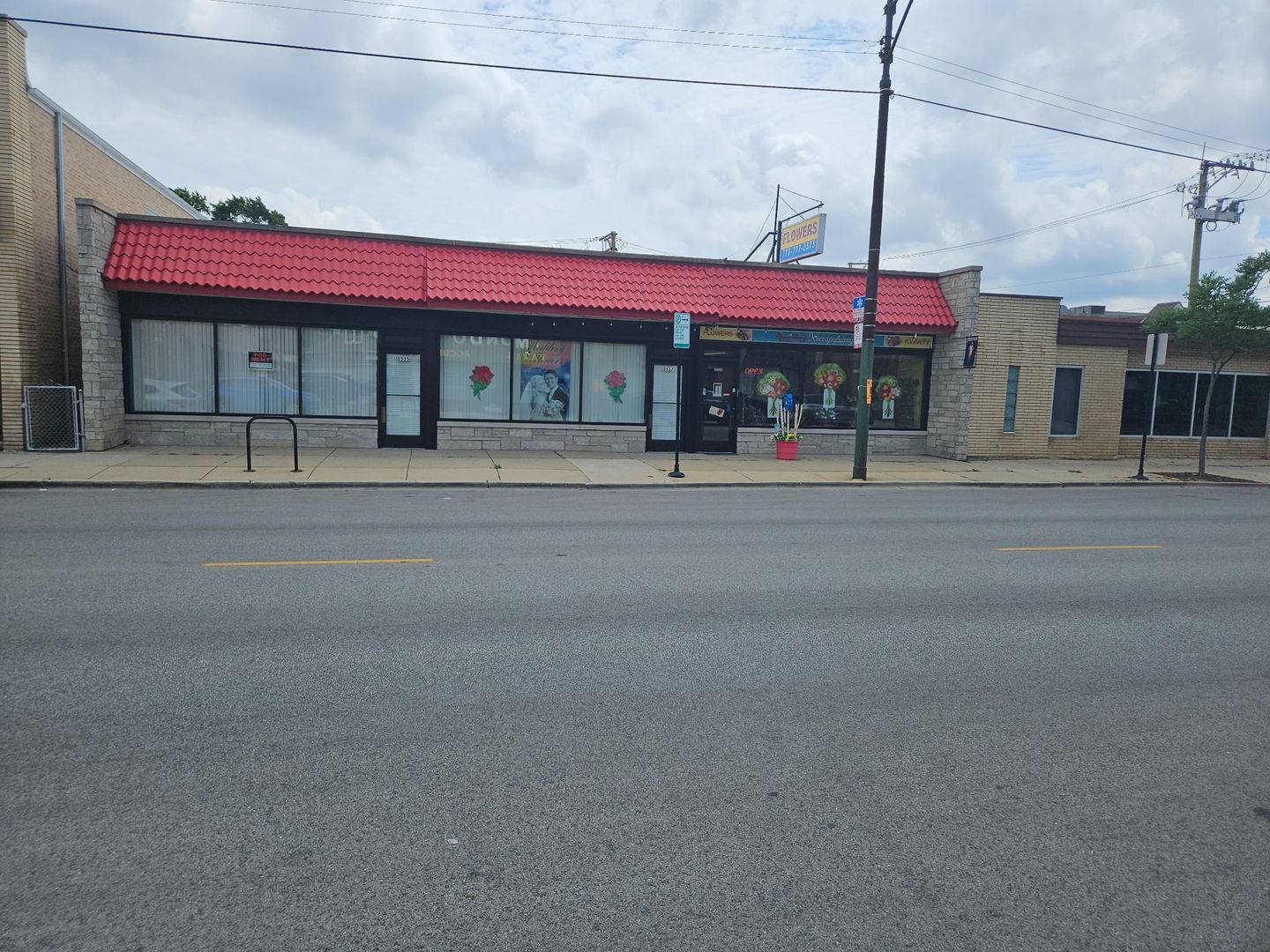 5535 W Montrose AVE, Chicago, IL 60641