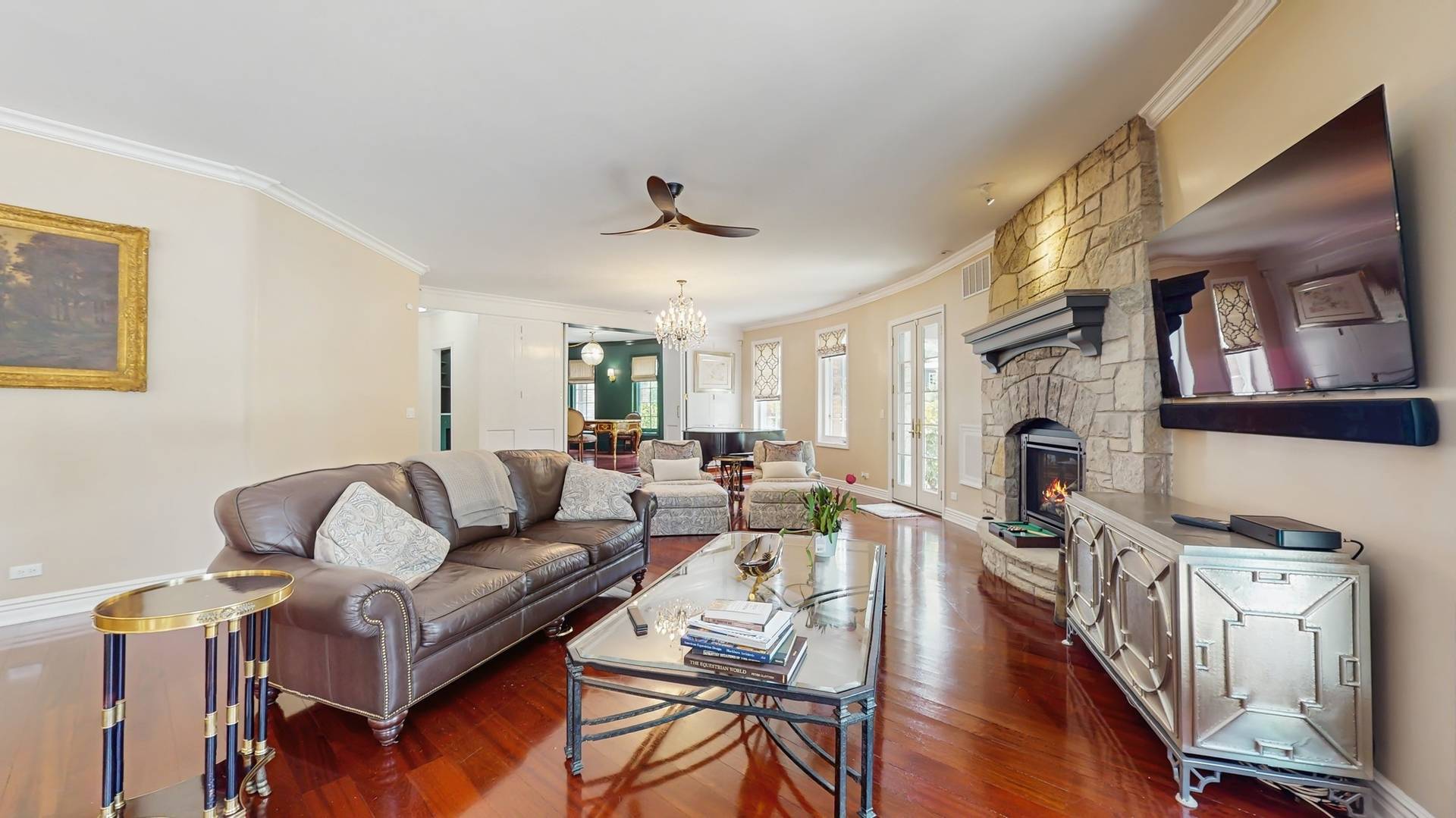 570 Hathaway CIR, Lake Forest, IL 60045