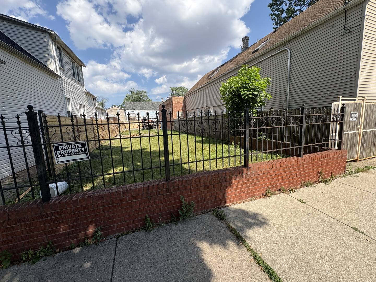 2503 N Lotus AVE, Chicago, IL 60639