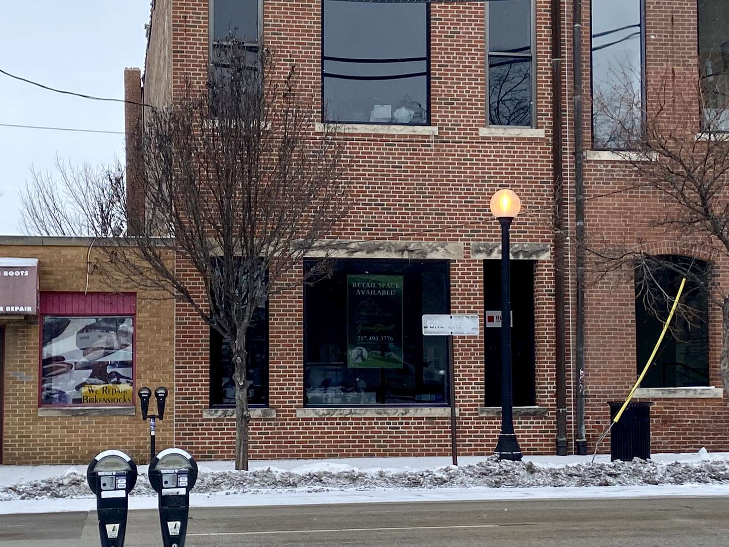 105 S Walnut ST #102, Champaign, IL 61820
