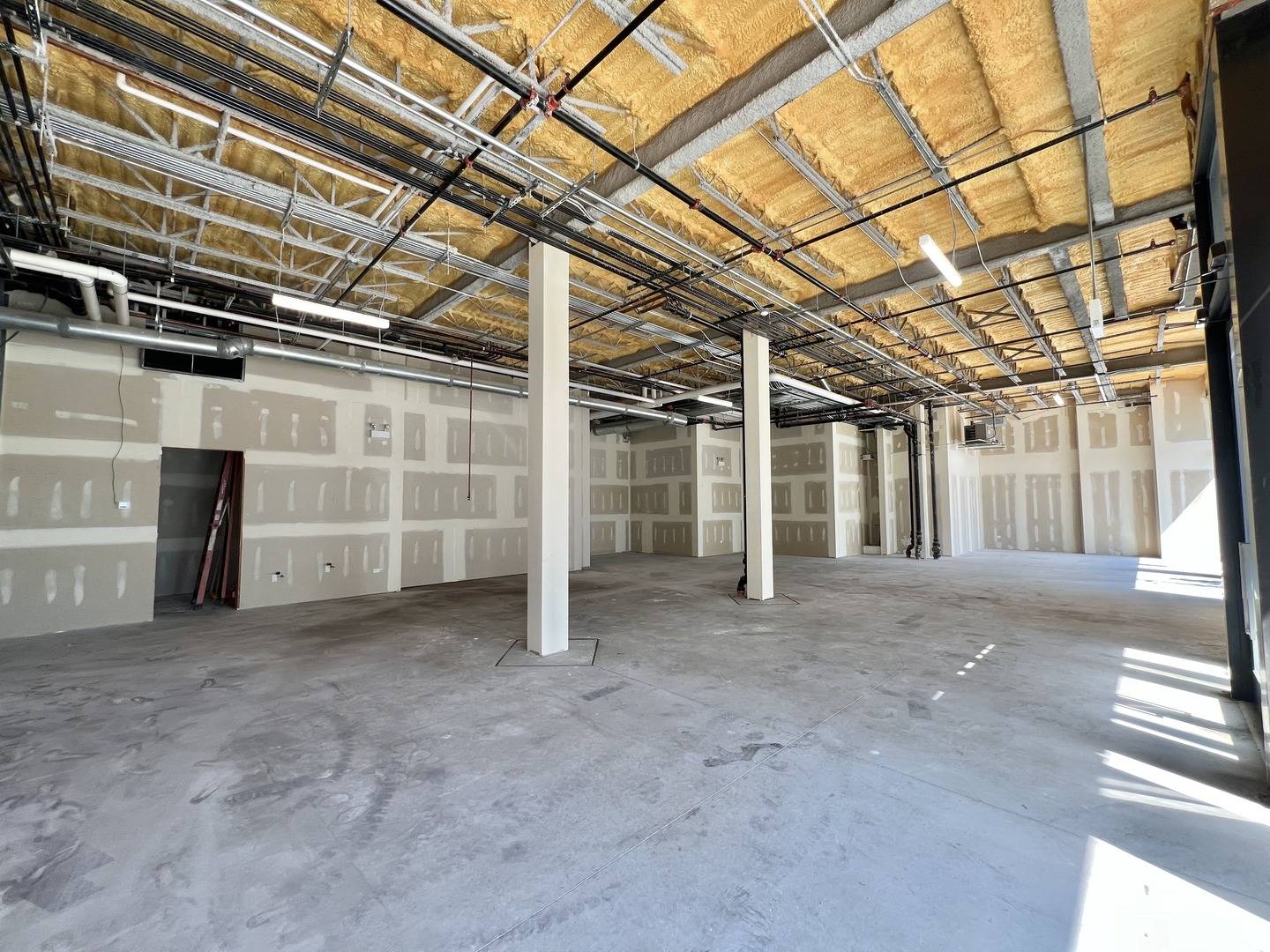 1710 N Western AVE, Chicago, IL 60647