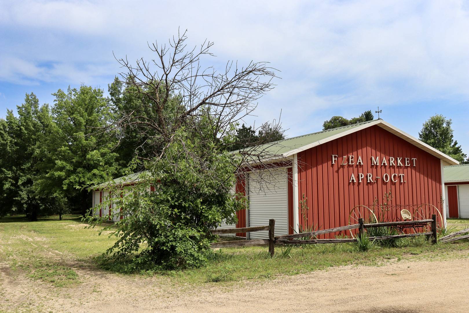 23148 Waller RD, Fulton, IL 61252