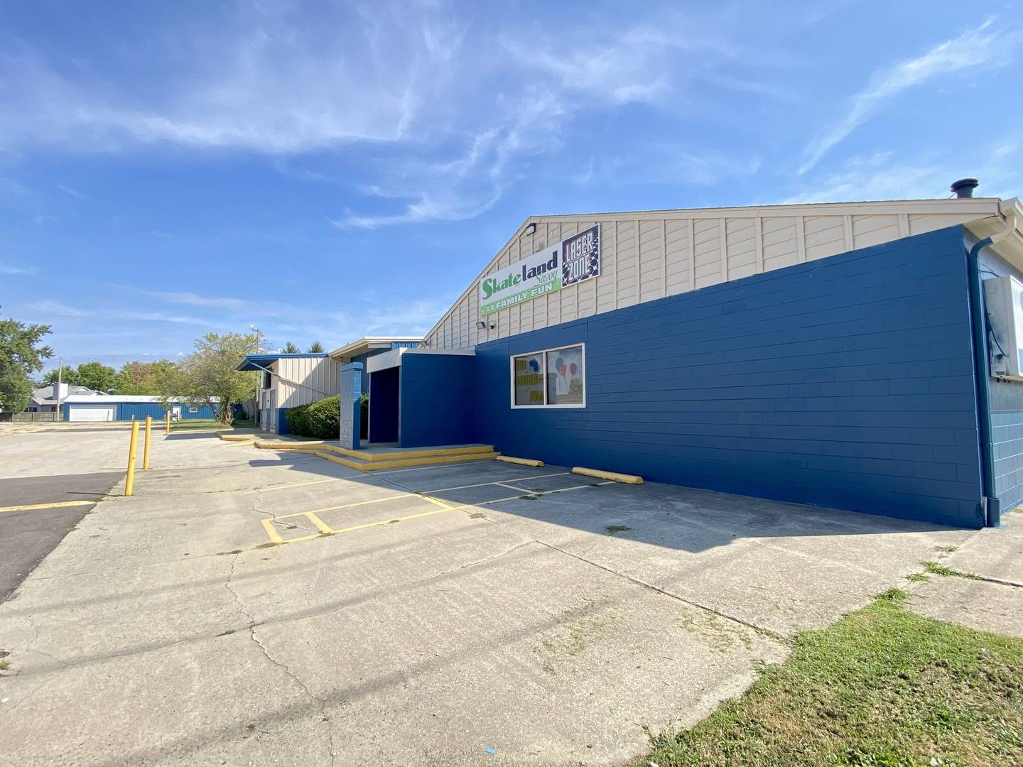 208 W Curtis RD, Savoy, IL 61874
