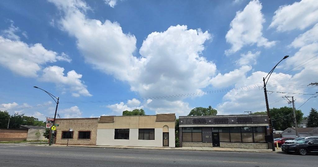 4220-4228 W Montrose AVE, Chicago, IL 60641