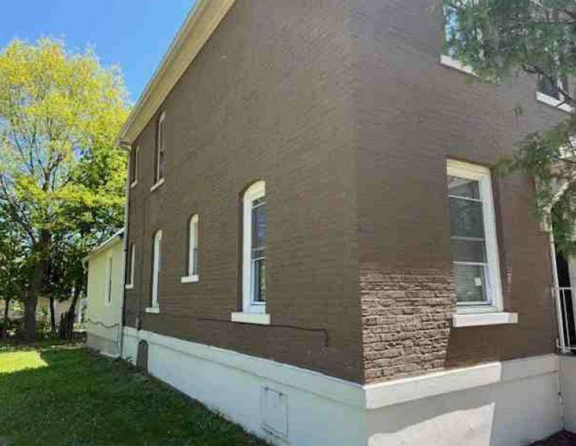 1617 Grove AVE, North Chicago, IL 60064