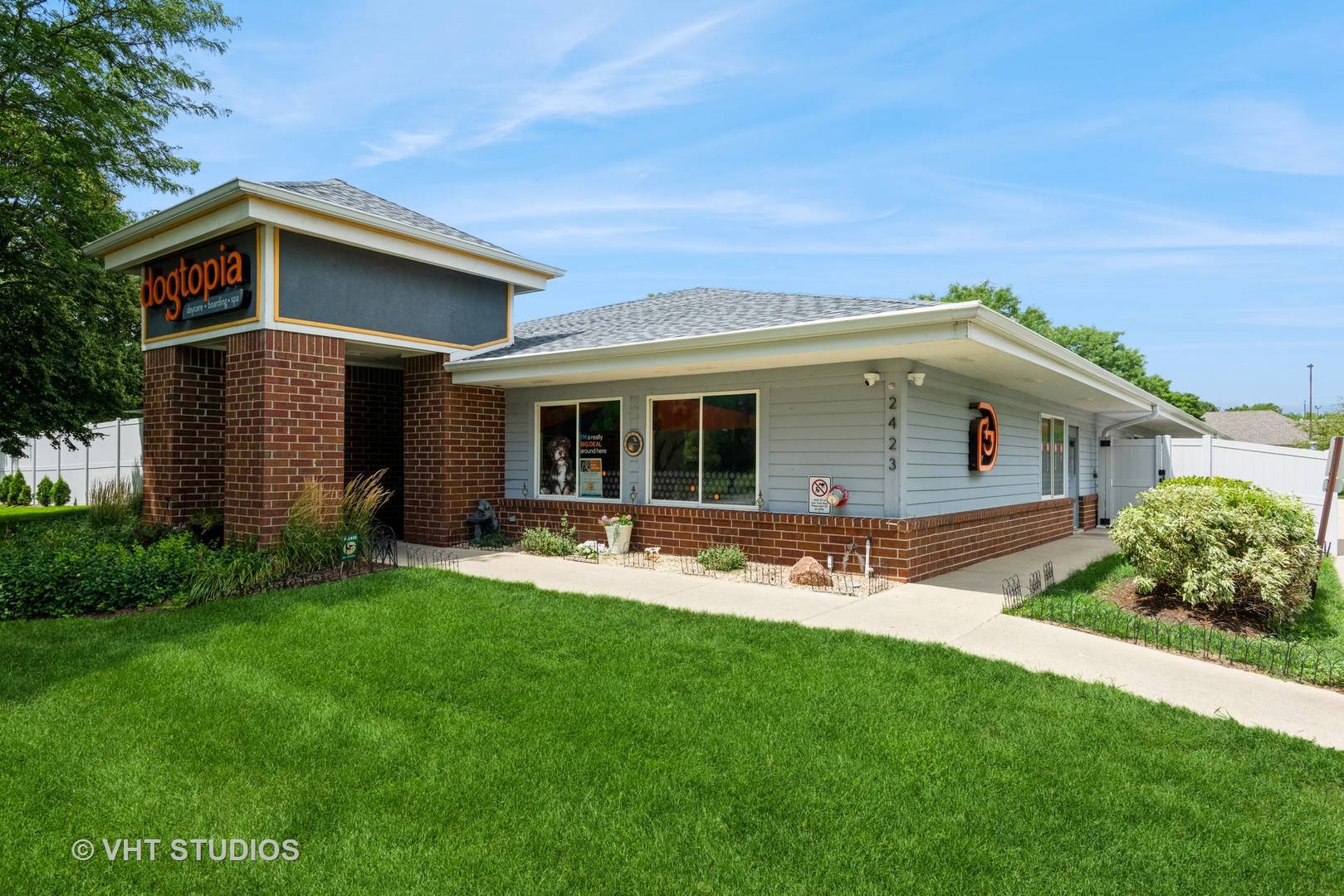 2423 Fargo BLVD, Geneva, IL 60134