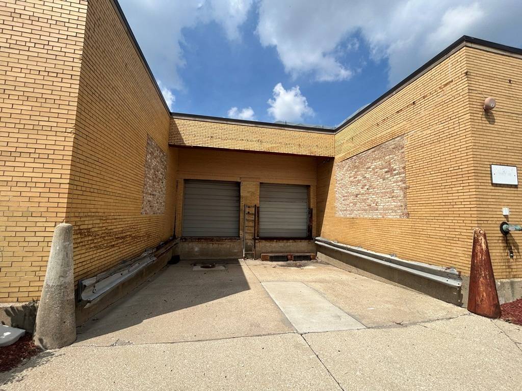 4300 N Knox AVE, Chicago, IL 60641