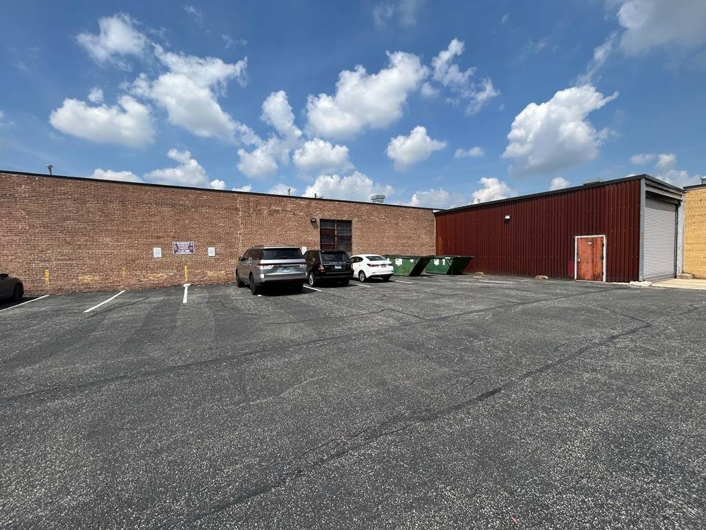 4300 N Knox AVE, Chicago, IL 60641