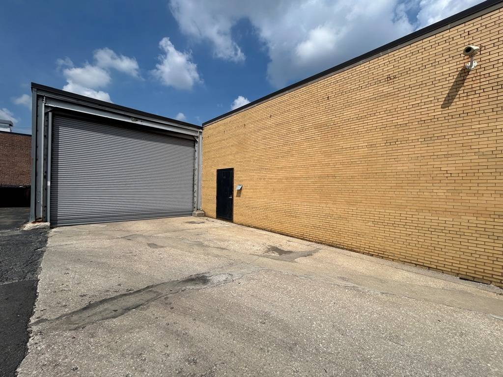 4300 N Knox AVE, Chicago, IL 60641