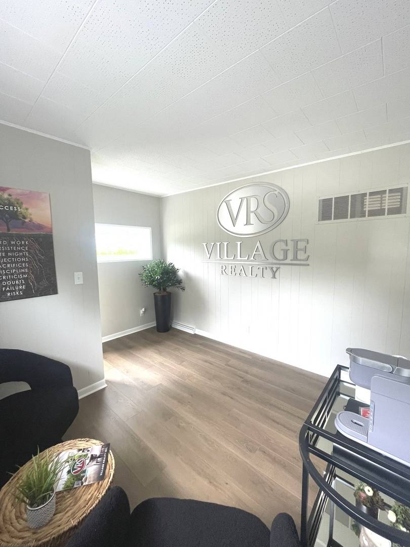 328 Park Lane DR, Grant Park, IL 60940