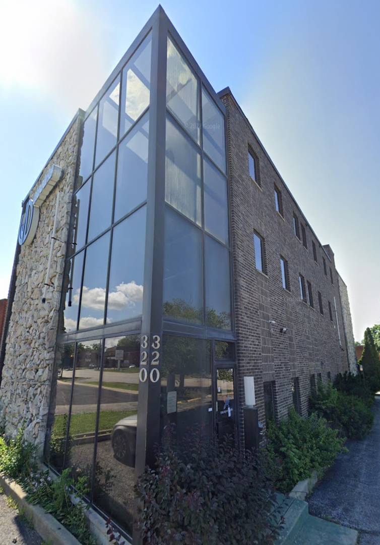 320 E Irving Park RD, Wood Dale, IL 60191