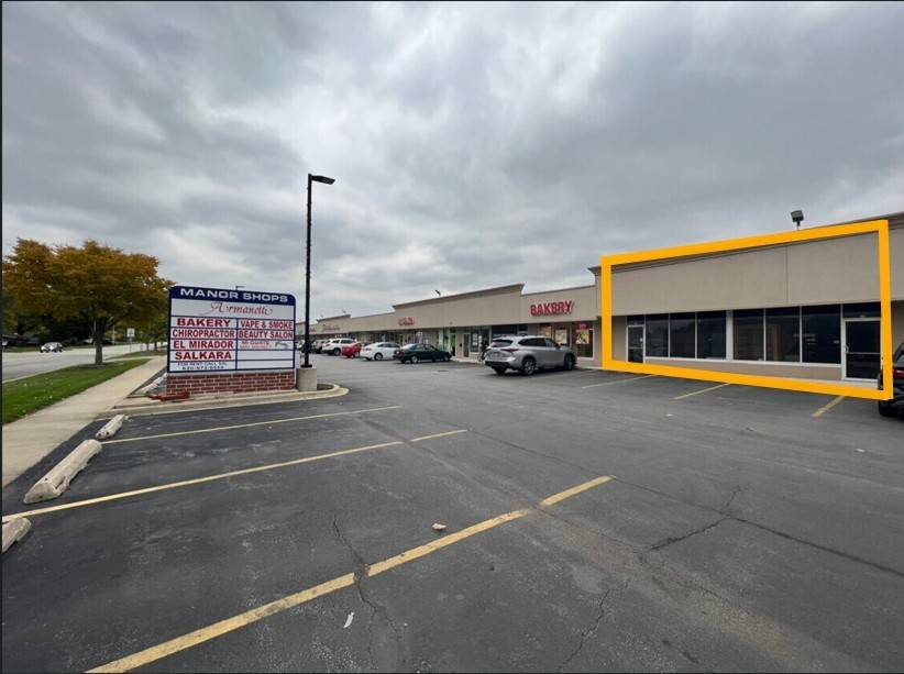 49 E Fullerton AVE, Addison, IL 60101