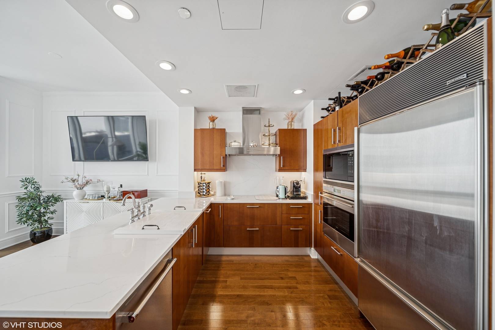 401 N Wabash AVE #52C, Chicago, IL 60611