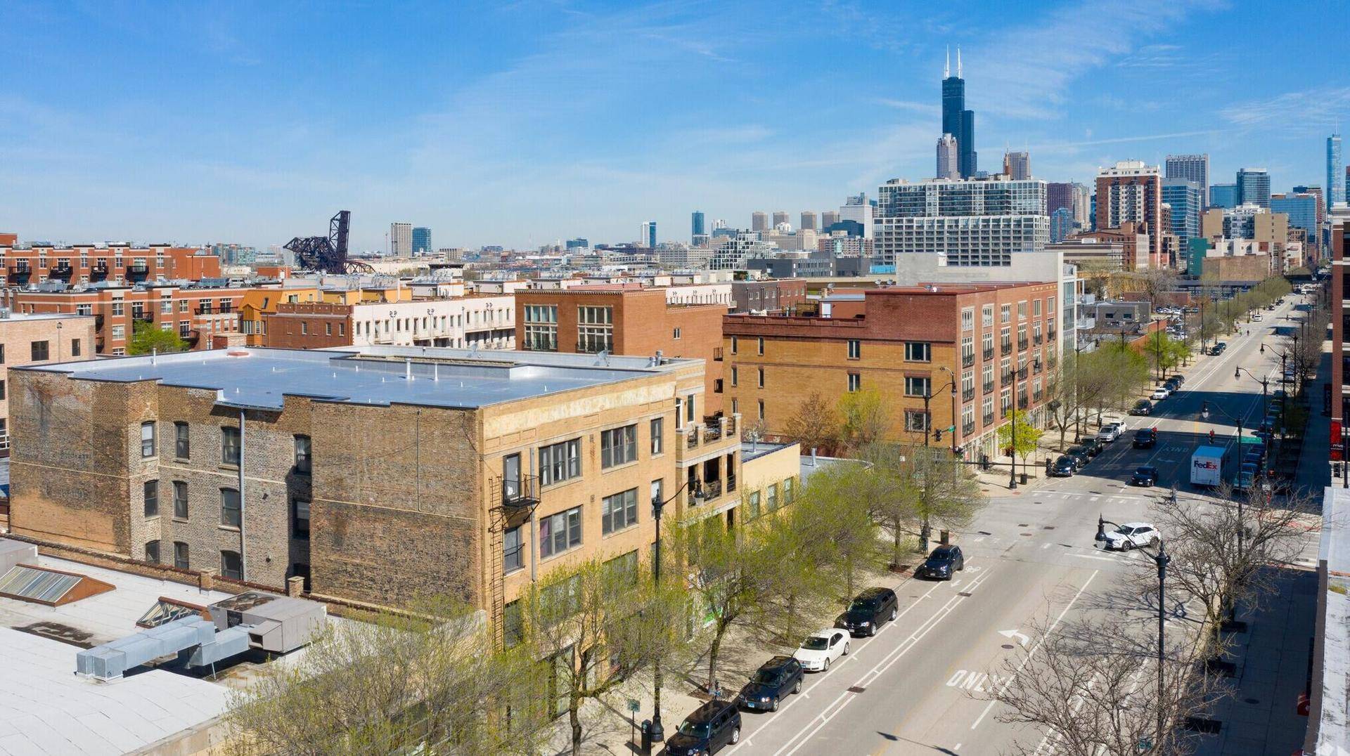 2010 S Wabash AVE, Chicago, IL 60616
