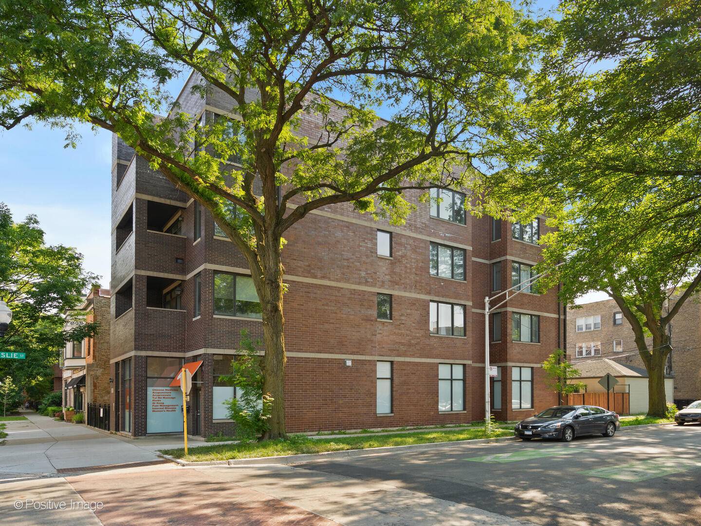 4856 N Damen AVE #GU-1, Chicago, IL 60625