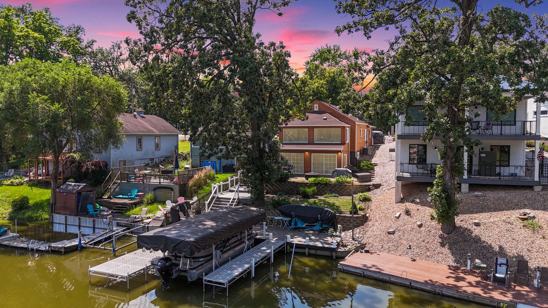629 S Lakeview DR, Lowell, IN 46356