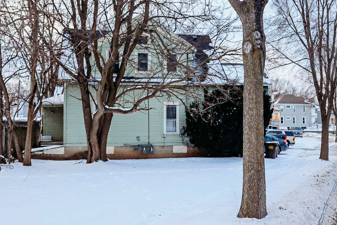 1258 S Galena AVE, Freeport, IL 61032