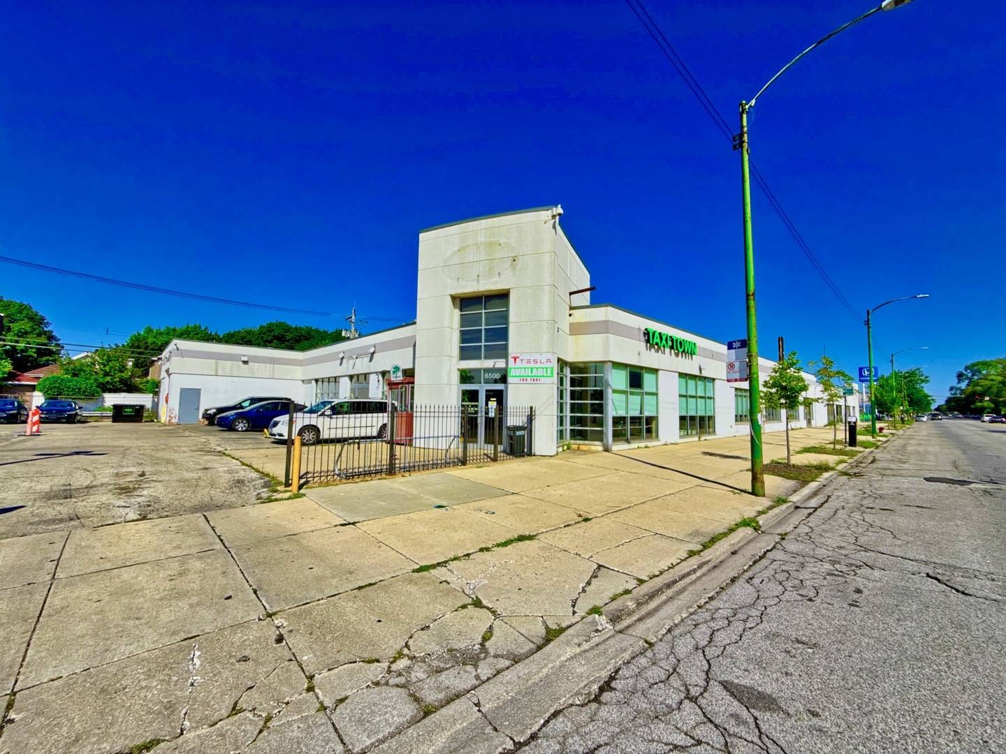 6500 N Western AVE, Chicago, IL 60659