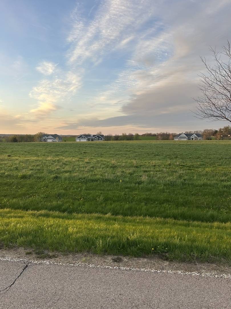 4712 Glacial TRL, Ringwood, IL 60072