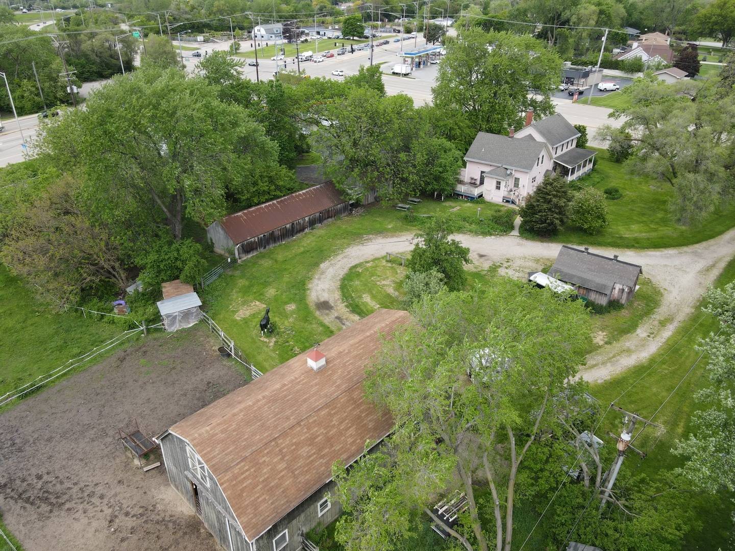 20W561 Army Trail BLVD, Addison, IL 60101
