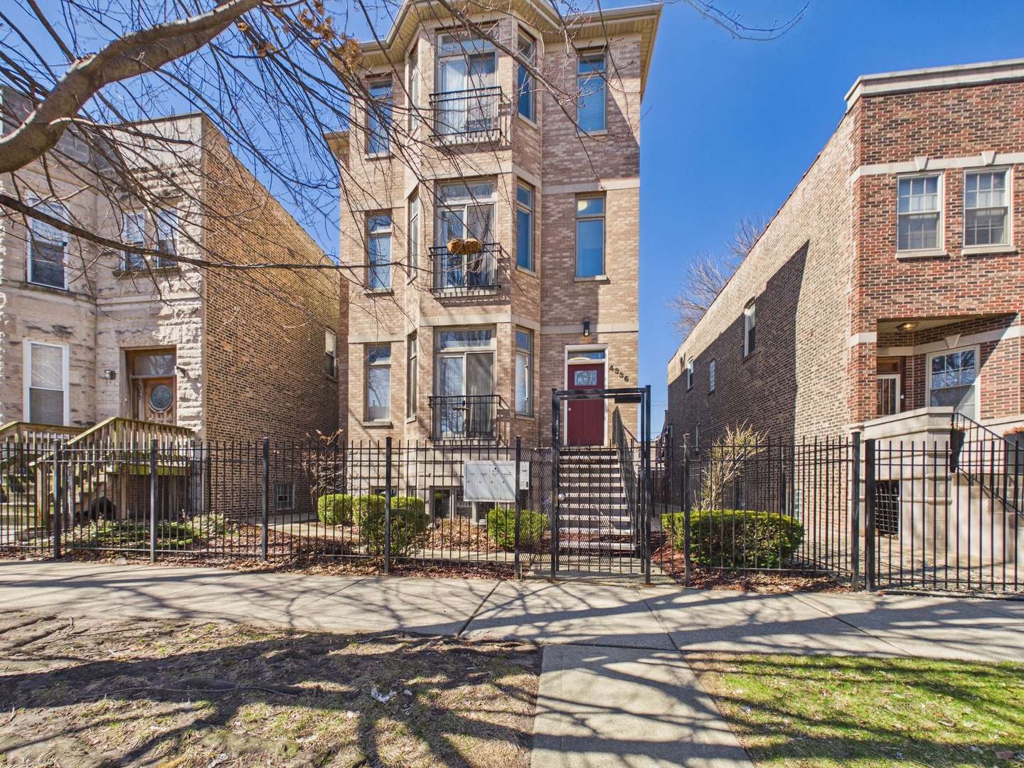4336 S Saint Lawrence AVE #G, Chicago, IL 60653