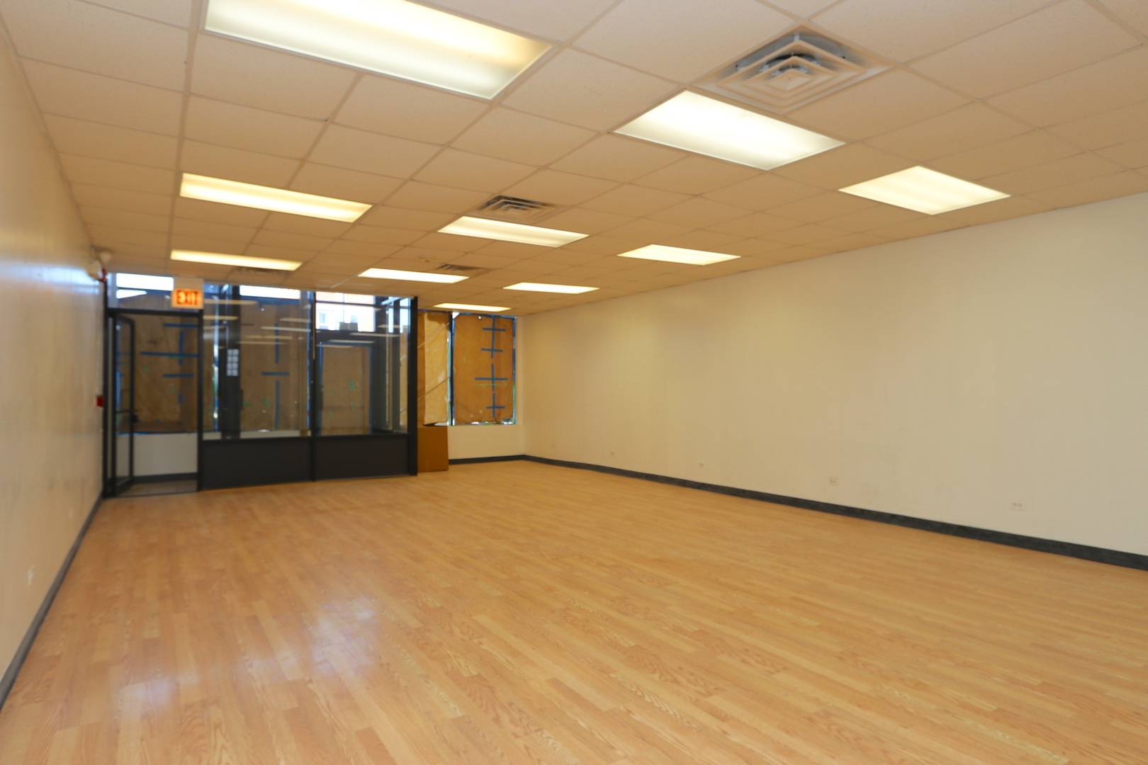 5361 W North AVE, Chicago, IL 60639