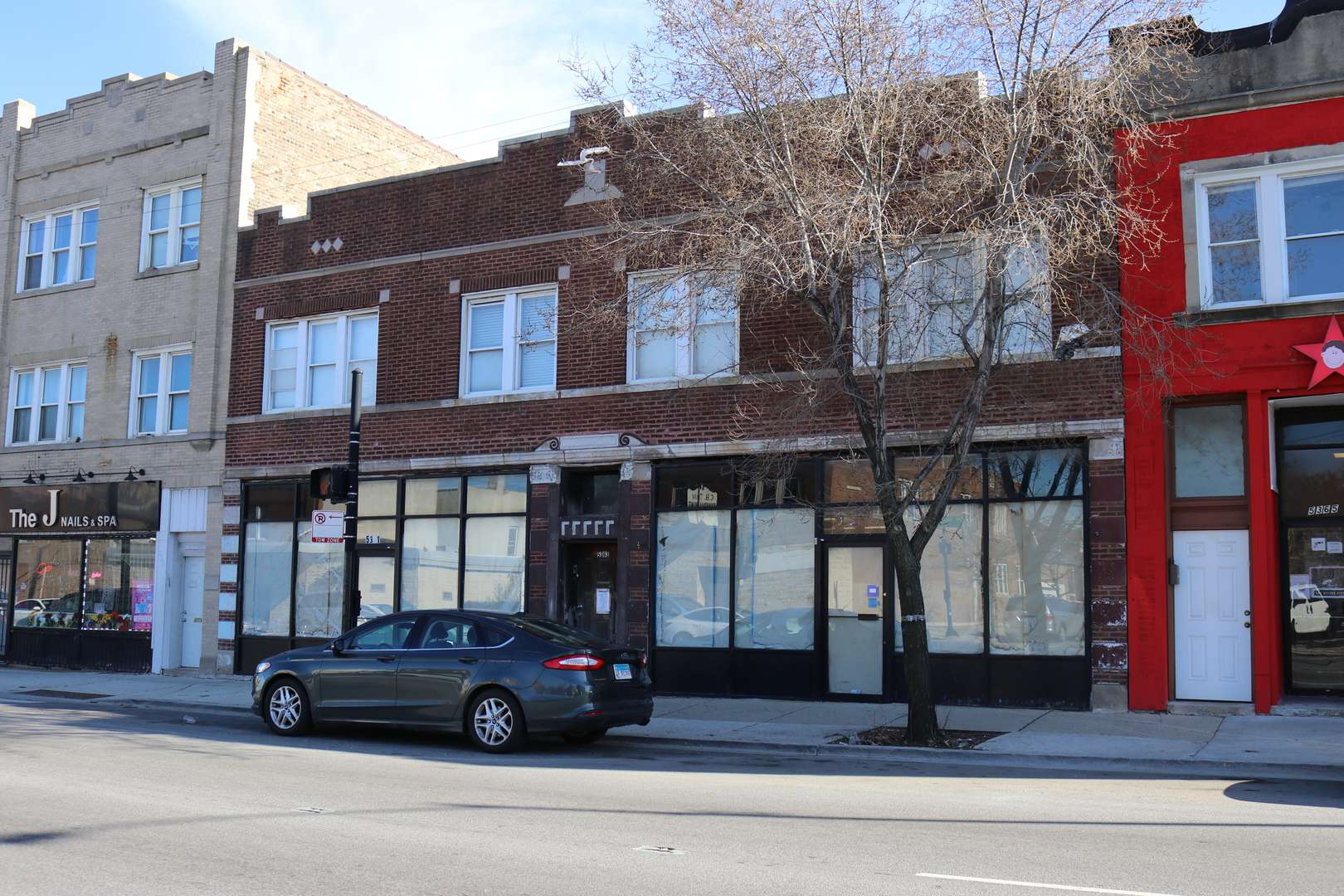5361 W North AVE, Chicago, IL 60639