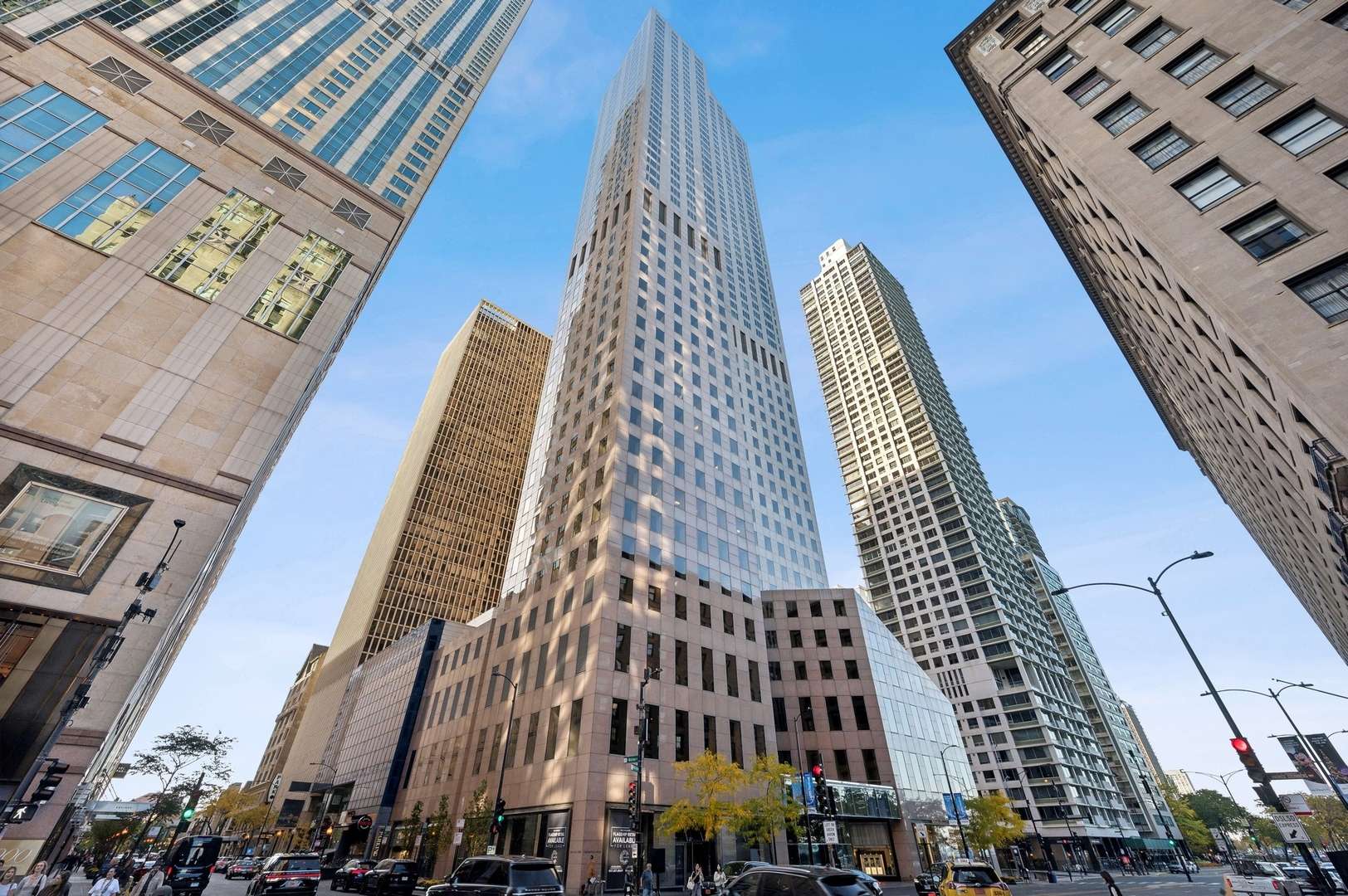 950 N MICHIGAN AVE #3705, Chicago, IL 60611