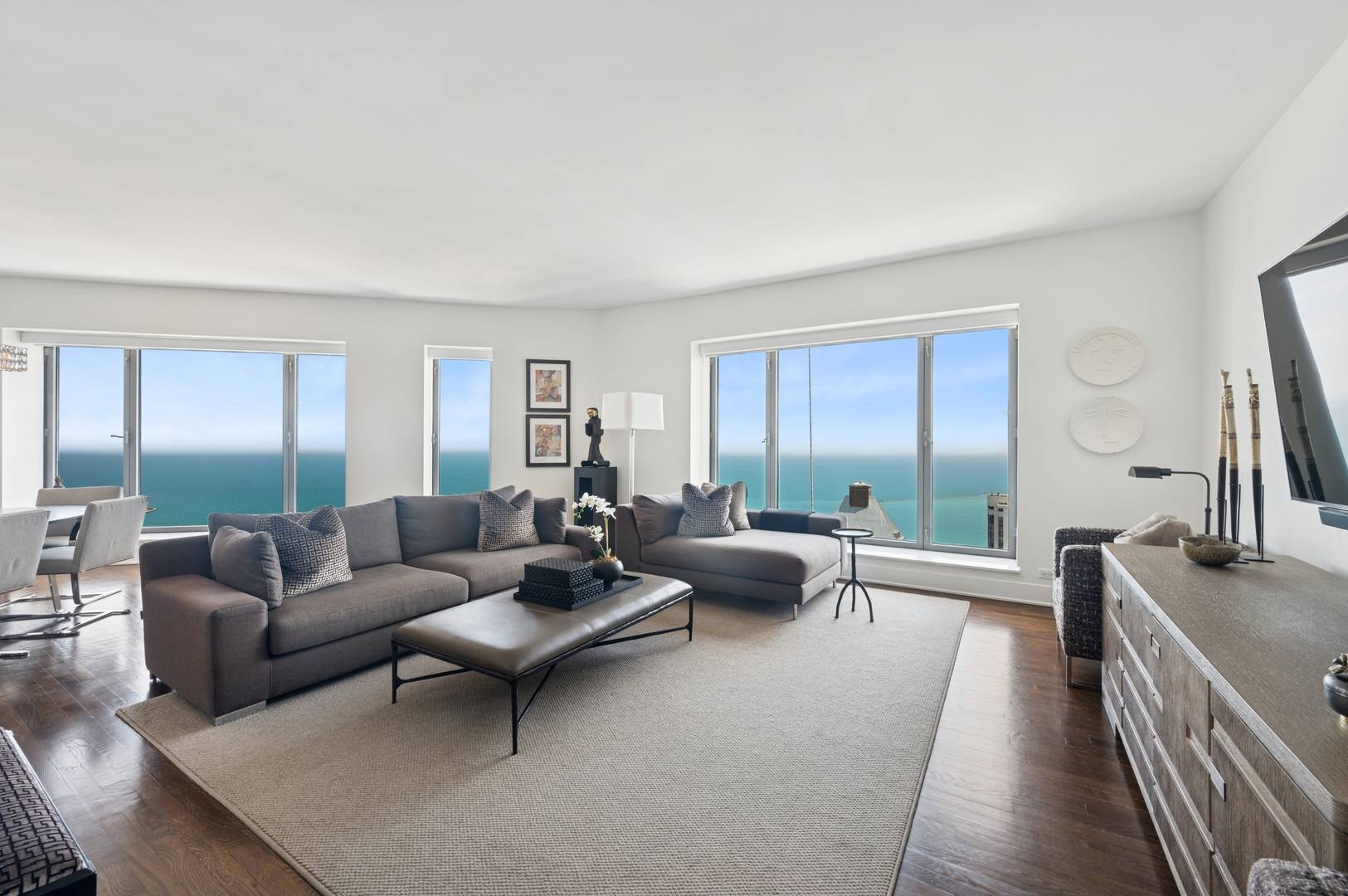 950 N MICHIGAN AVE #3705, Chicago, IL 60611