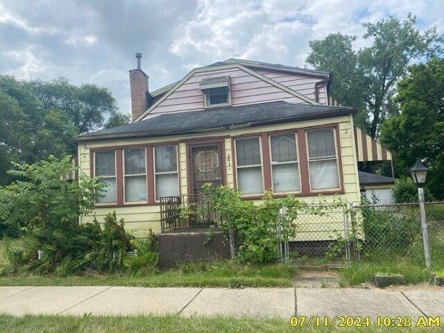 3415 W 136th PL, Robbins, IL 60472