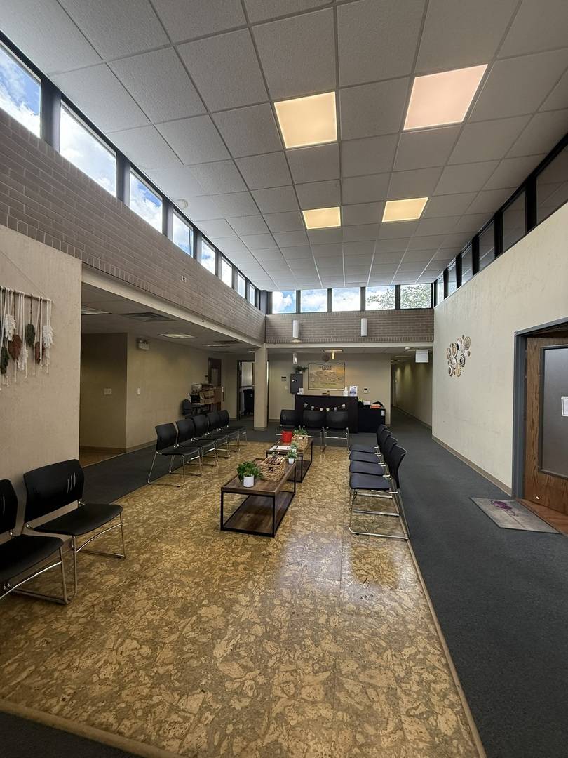 2715 N Central AVE, Chicago, IL 60634