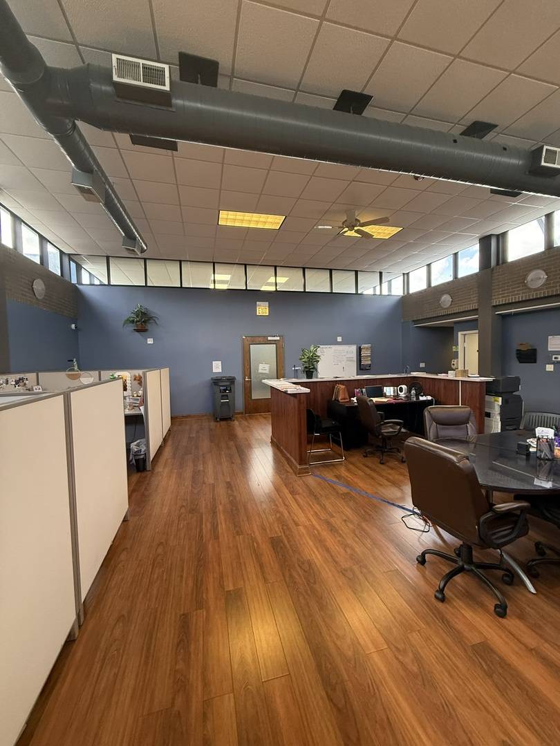 2715 N Central AVE, Chicago, IL 60634
